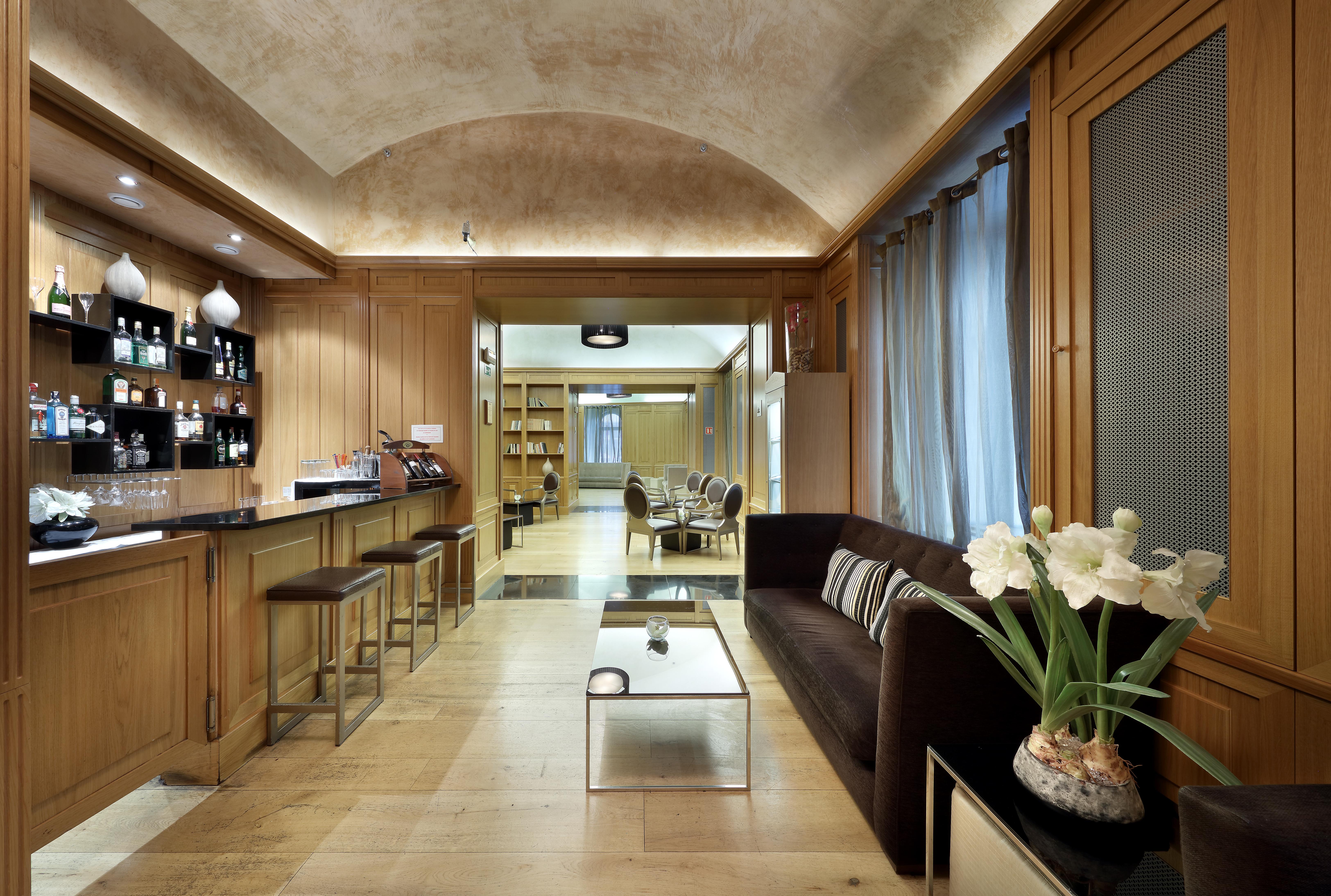 Готель Eurostars Thalia 5*